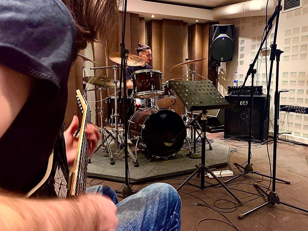 Why Drummers Wear Headphones? Complete Guide Headphones Pedia